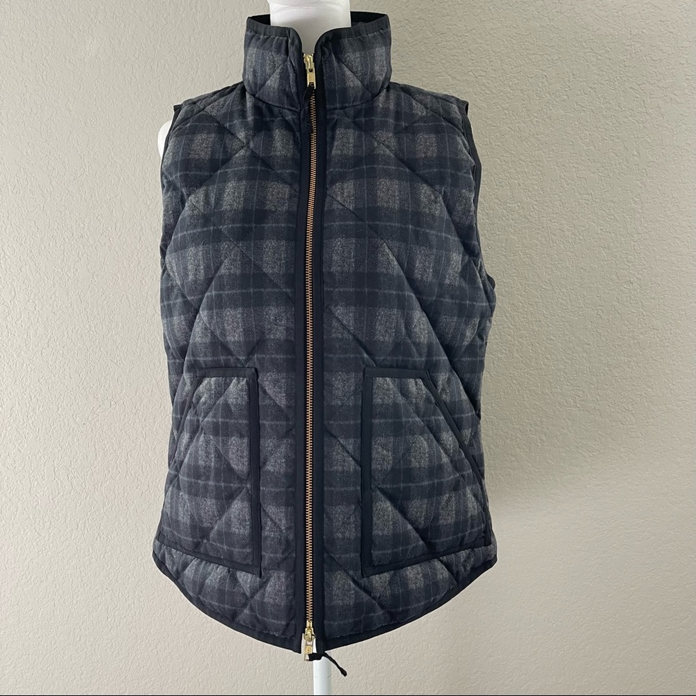 J. Crew Factory Vest Quilted Puffer Gray Black Plaid Sleeveless Jacket Sz Small - Picture 2 of 8